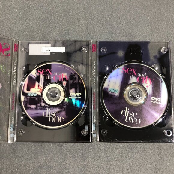 Lot of SEX AND THE CITY TV SHOW DVD Seasons 1,2,3 Lot of 3 - Picture 4 of 12